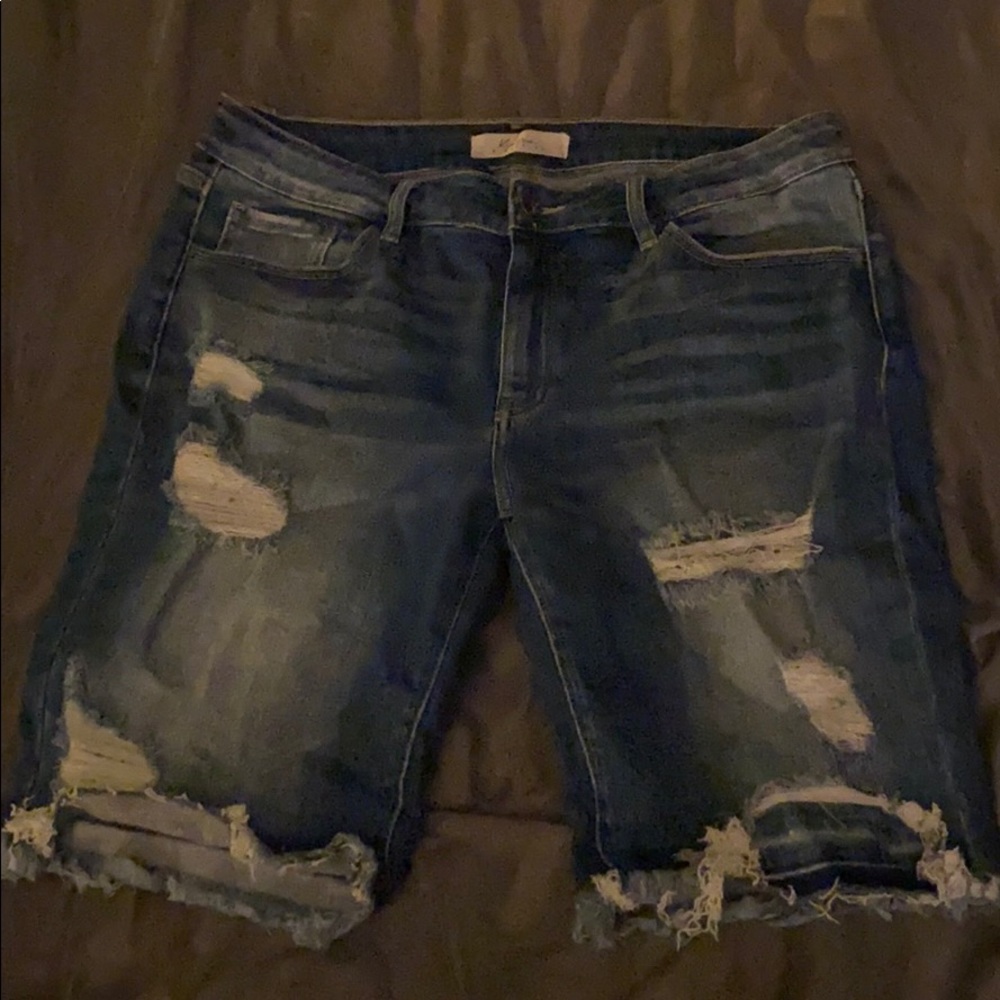 KanCan signature distressed jean shorts